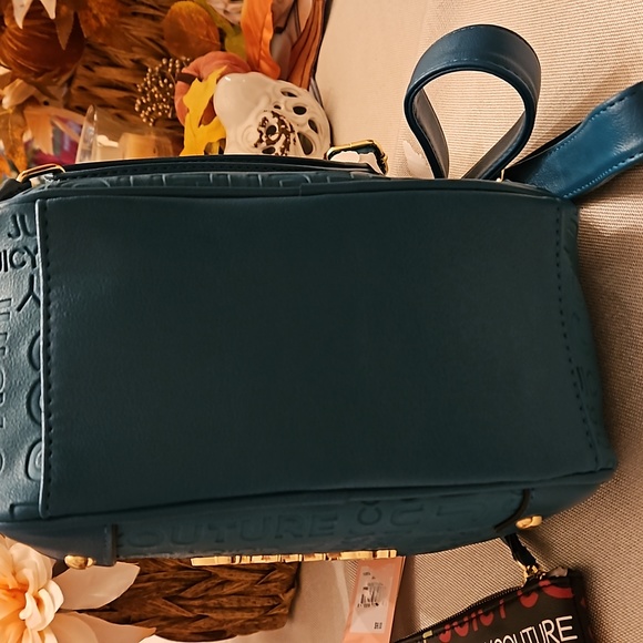 Juicy Couture backpack with removable pouch ✨️Host Pick✨️ - Picture 8 of 9